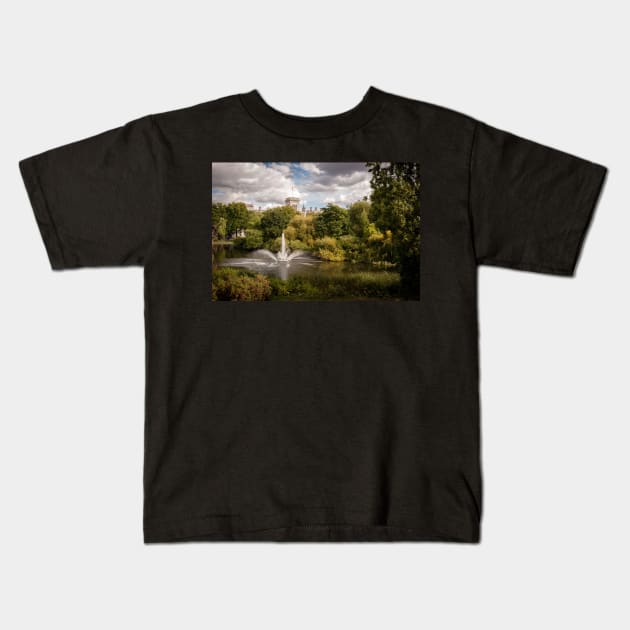 St James' Park, London Kids T-Shirt by RJDowns